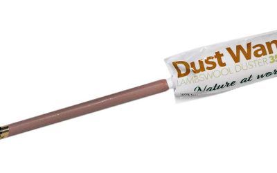 Lambswool Duster with Extended Wand: A Natural Magnet for Dust