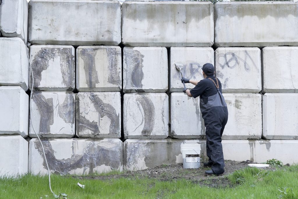 graffiti removal 