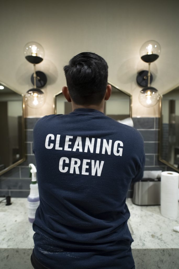 retail cleaning services