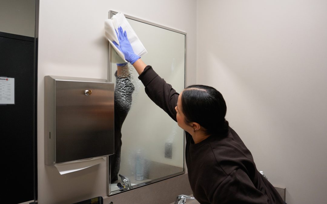 How to Switch Janitorial Companies in Tacoma–Fife Without Disrupting Your Business